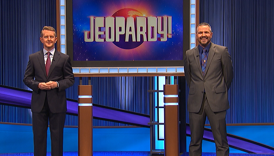 Mike Elliot with Jeopardy host Ken Jennings