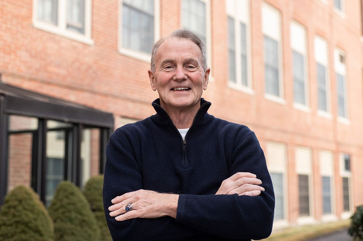 Timothy Confrey headshot